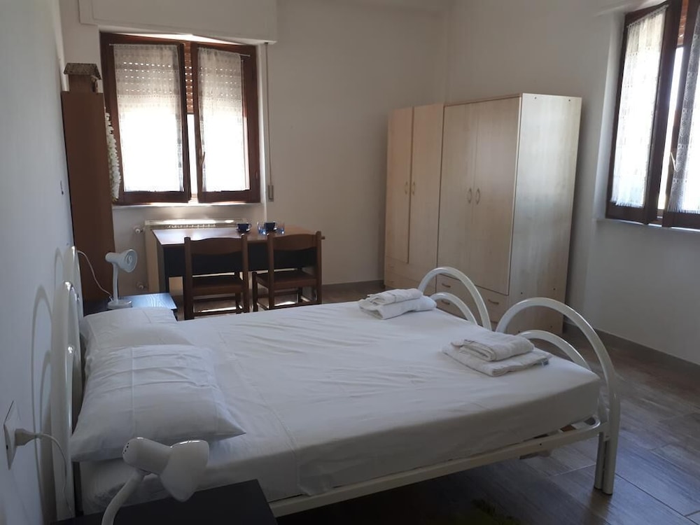 Double Or Twin Room, Shared Bathroom
