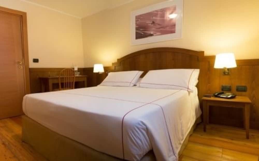 Economy Double Room photo 3