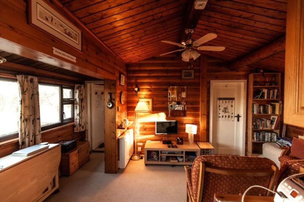 Basic Cabin photo 3