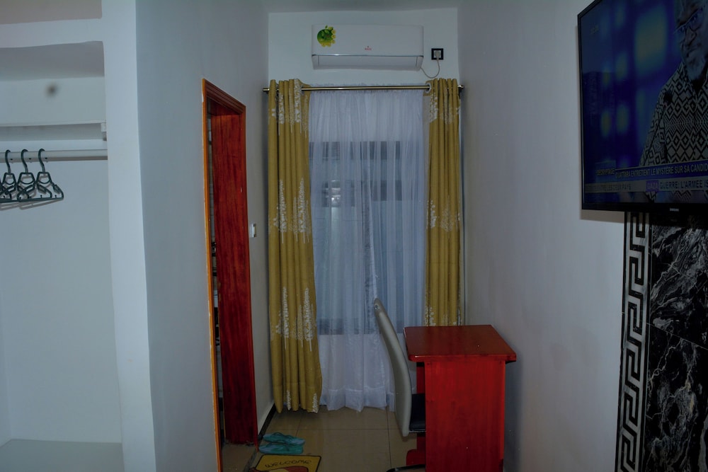 Deluxe Studio Suite, Garden View photo 2