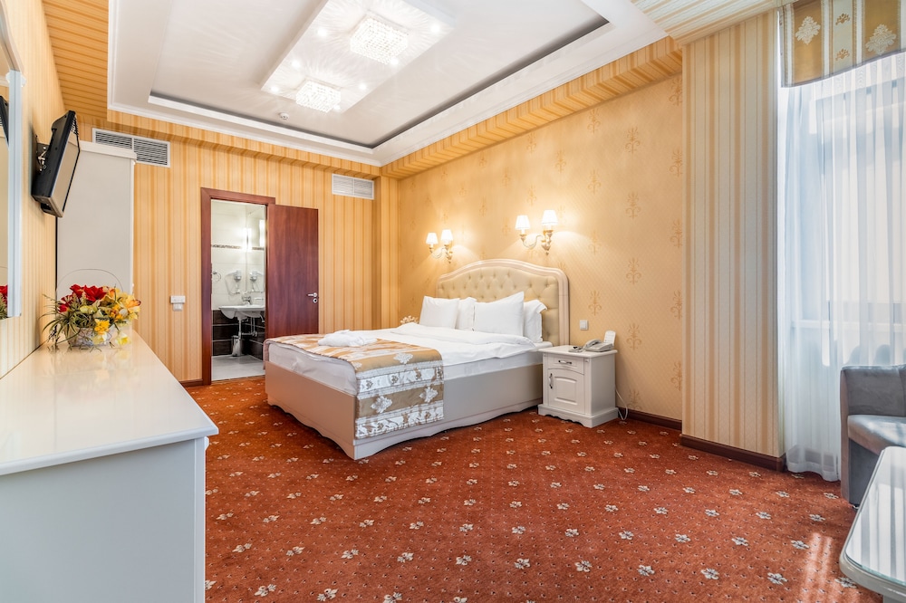 Luxury Suite photo 2