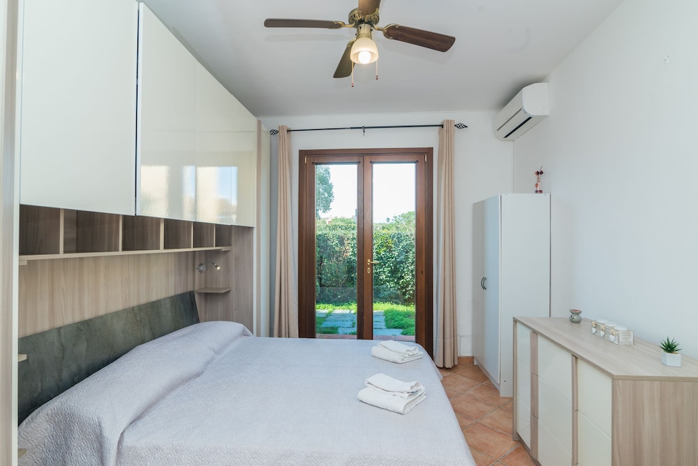 Standard Apartment, 2 Bedrooms (Il Borgo B/3 700mt From The Beach)