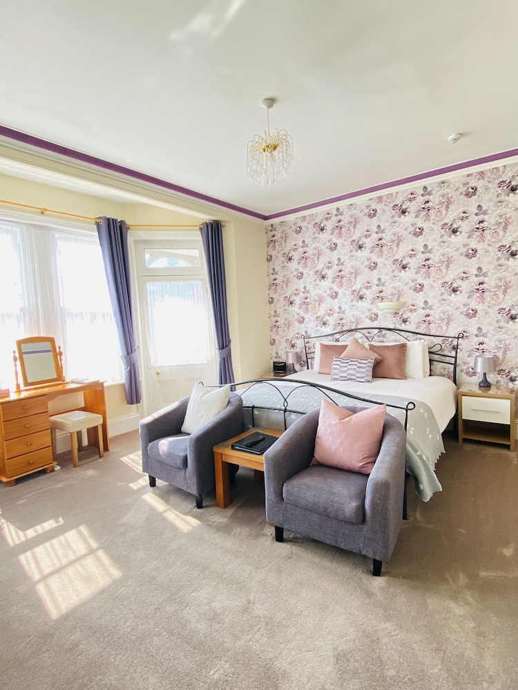 Double Room (WITH BALCONY)