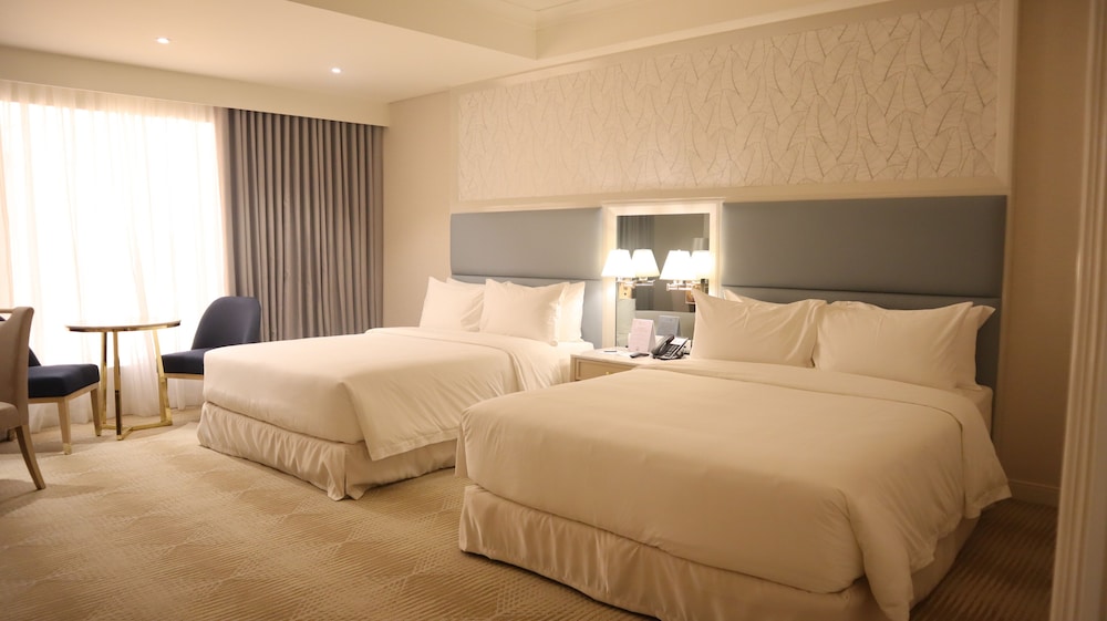 Premium Twin Room - Premium Tower