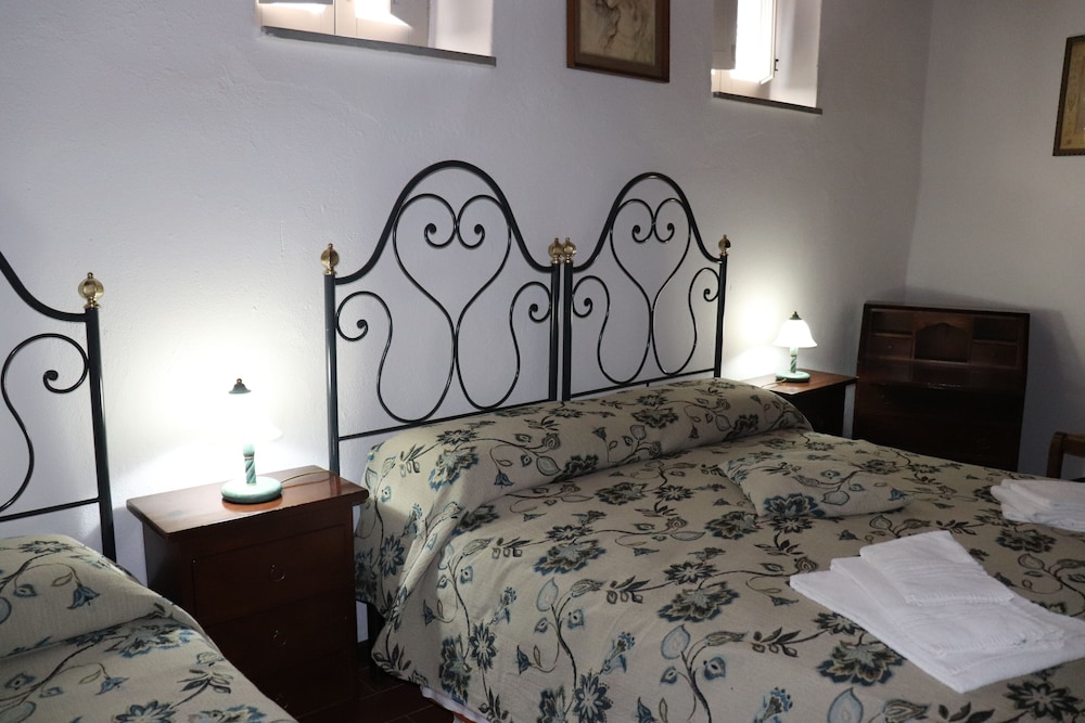 Classic Apartment, 2 Bedrooms, Fireplace, Garden View photo 2