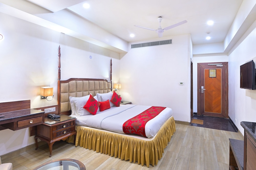 Suite Room - Photo 4