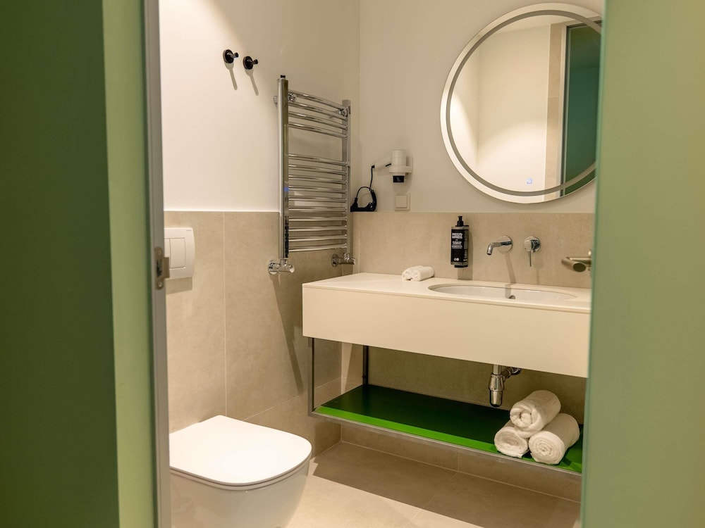 Standard Room, 2 Twin Beds - Photo 3