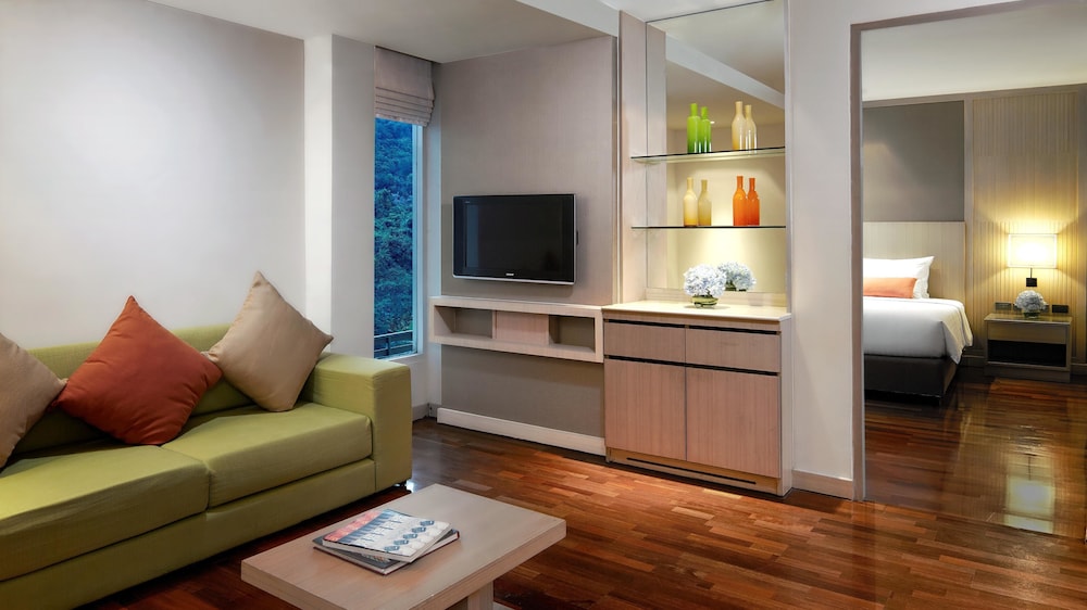 Two Bedroom Suite - Photo 13