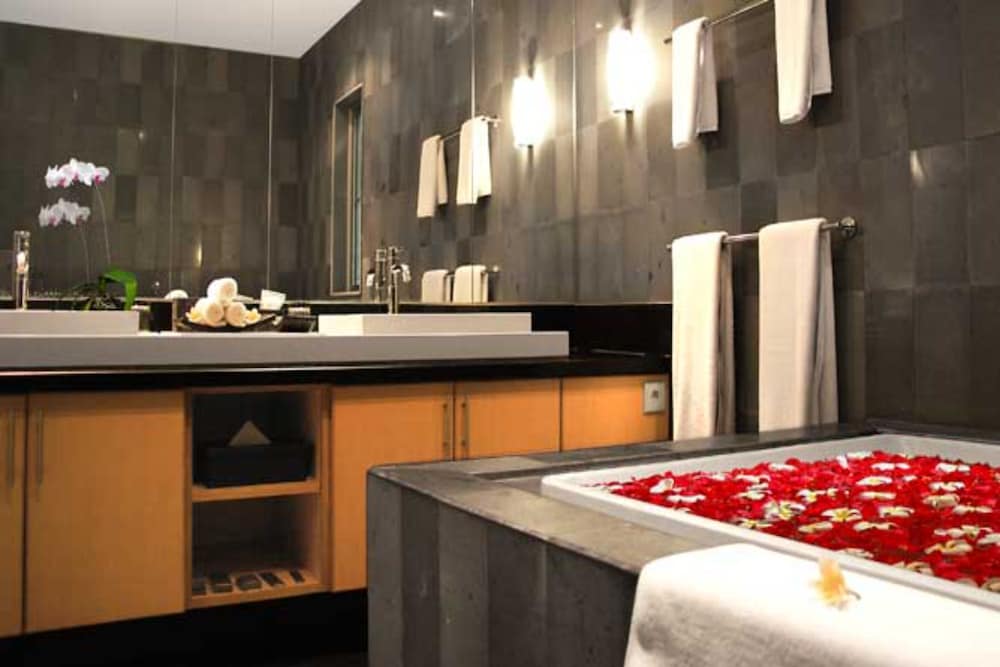 Villa, 1 Bedroom, Private Pool - Photo 31