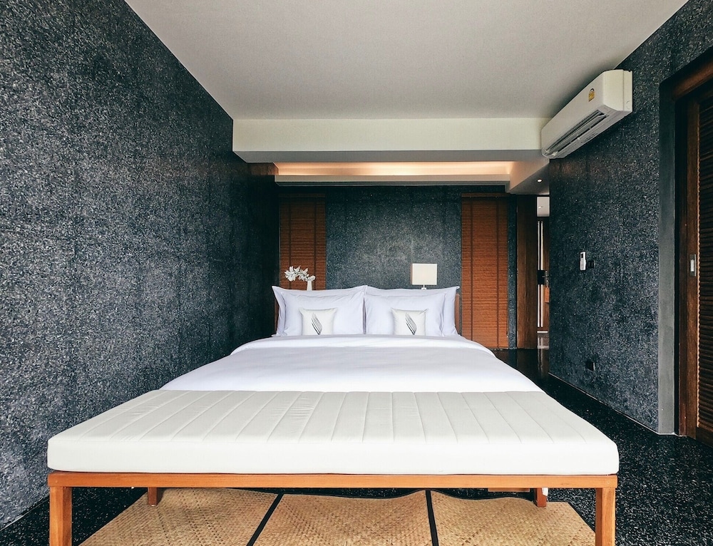 Panoramic Suite, Ocean View (Sky)