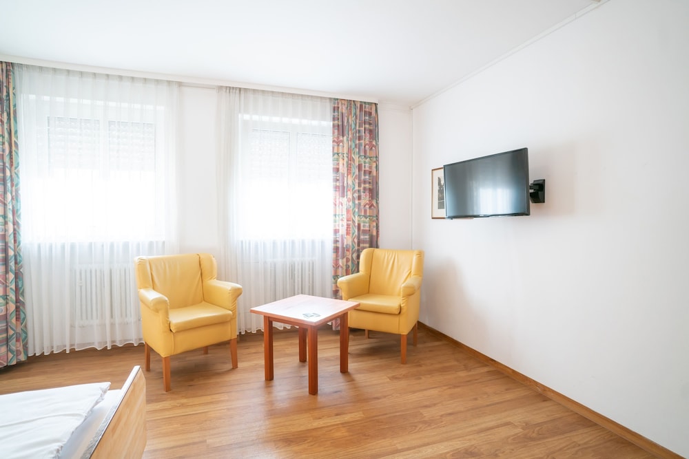 Standard Triple Room photo 2