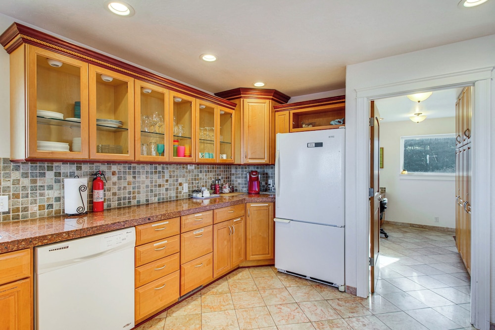 House (3 Bedrooms) photo 2