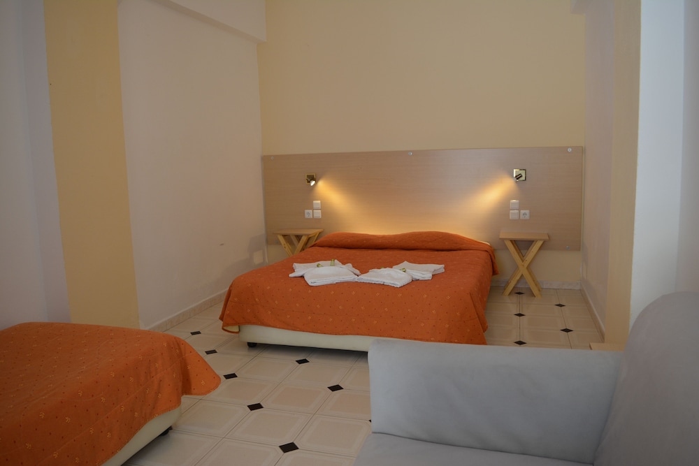 Standard Triple Room, Multiple Beds