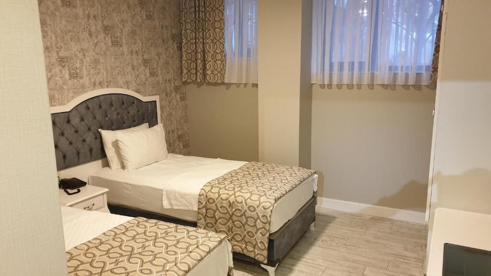 Economy Double or Twin Room photo 2