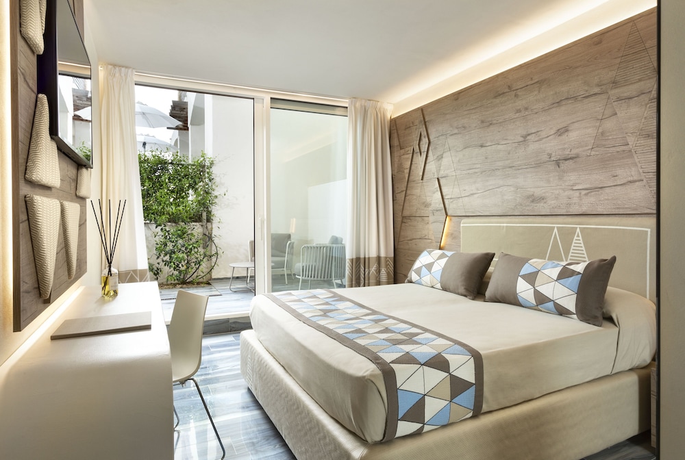Comfort Double or Twin Room