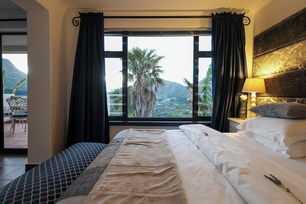 The Blue Suite photo 3