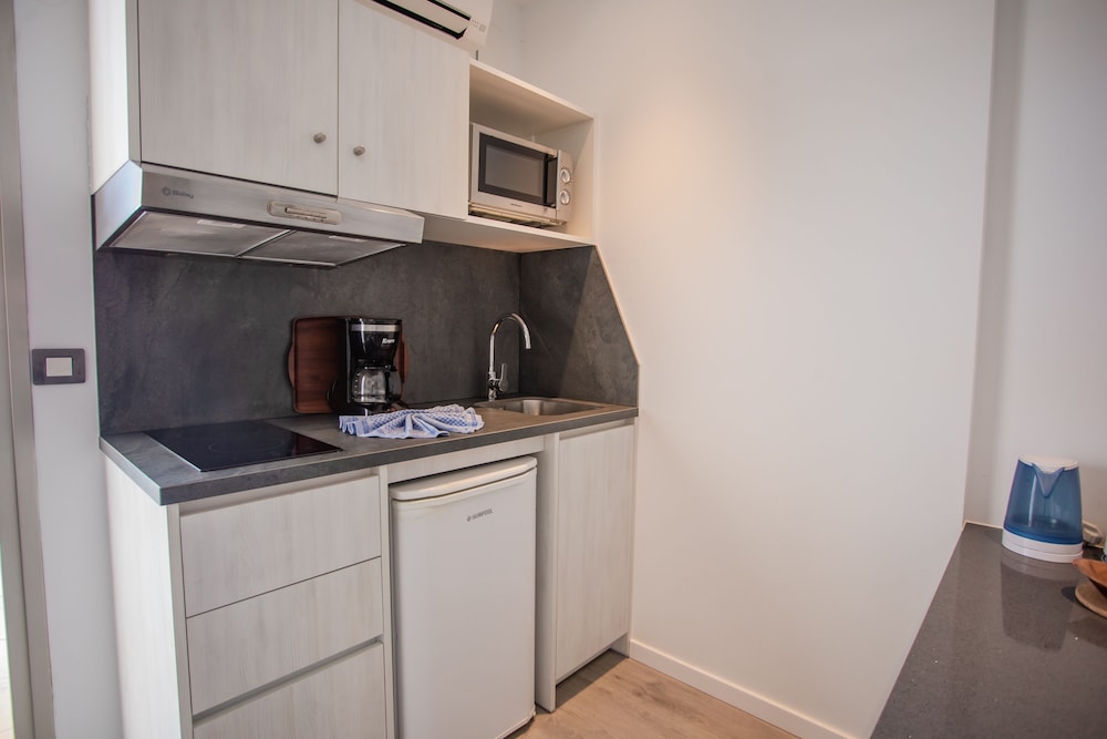 Junior Studio Suite