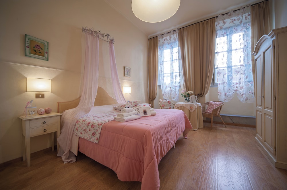 Classic Room - Photo 2
