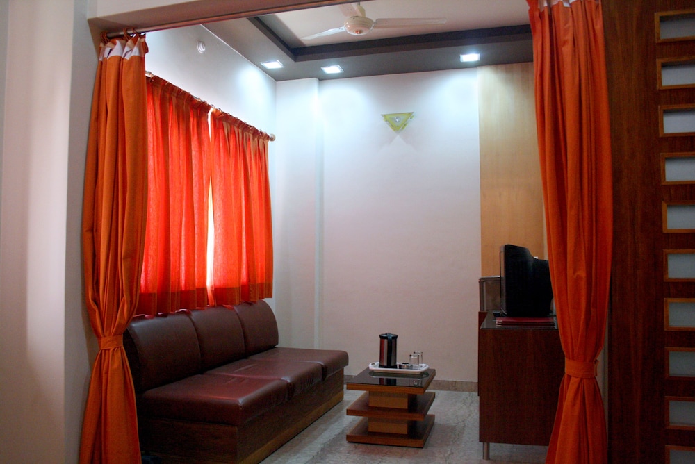 Deluxe Room, 1 Double Bed photo 3