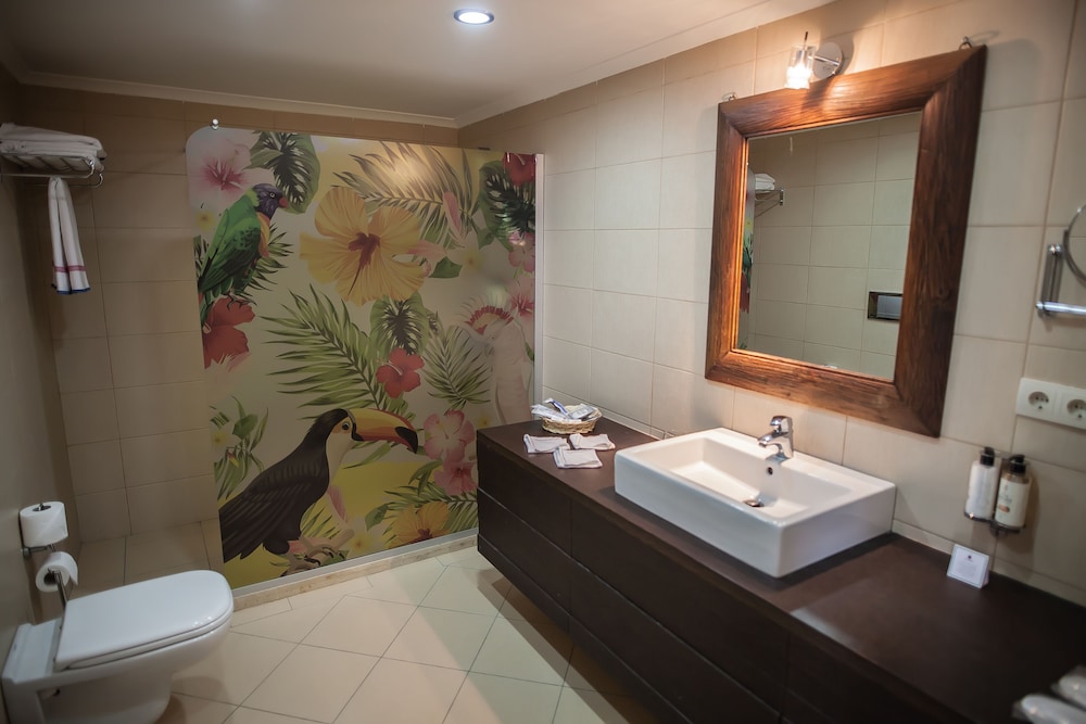 Comfort Room photo 2