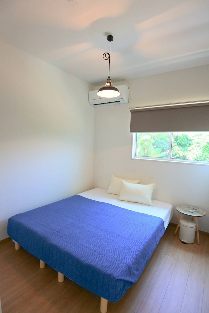 [For 1-2 Guests] 1 Queen Bed or 2 Twin Beds, Non Smoking photo 1