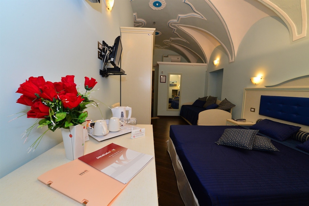 Junior Triple Room (Prestige)