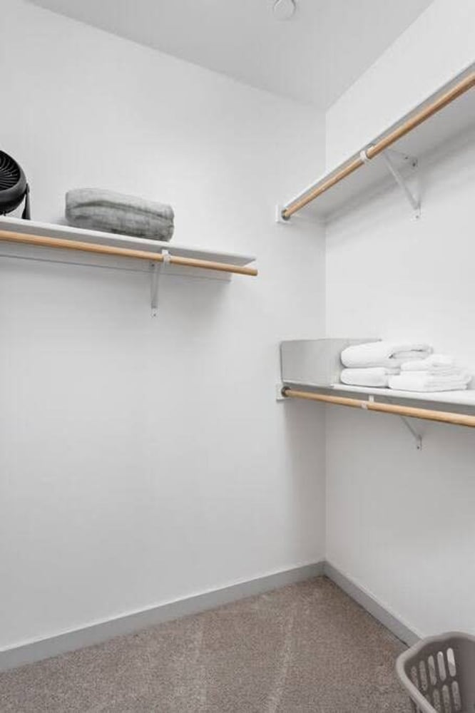 Cozysuites 1BR in Bottleworks Indy Unit 7, Photo 8