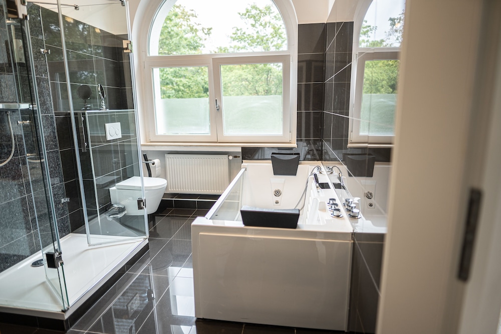 Deluxe Room, Hot Tub (Platin) photo 2