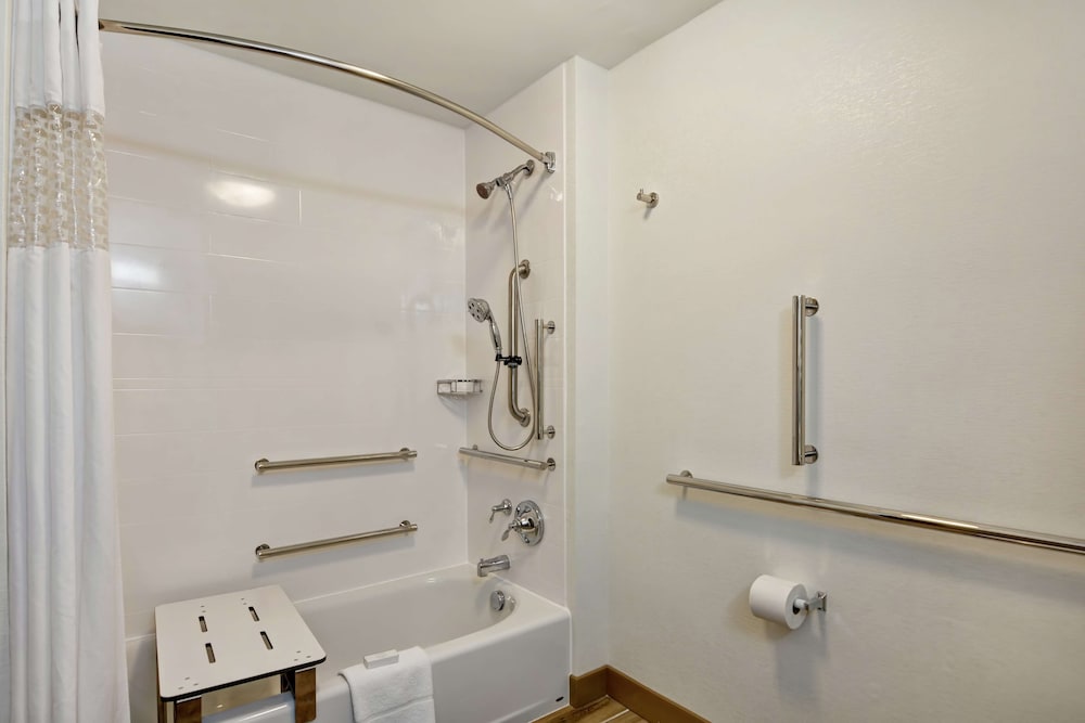 Room, 2 Double Beds, Accessible, Bathtub