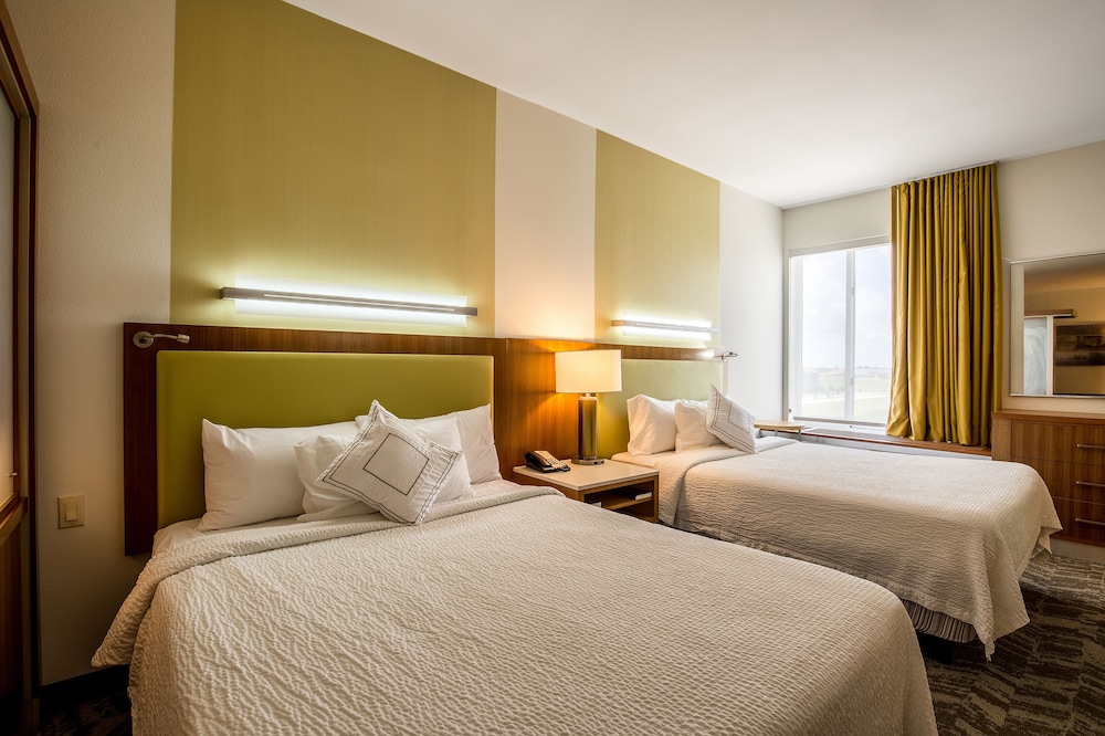 Suite, Multiple Beds (Mobility/Hearing Access, Roll-In Shwr) - Photo 1