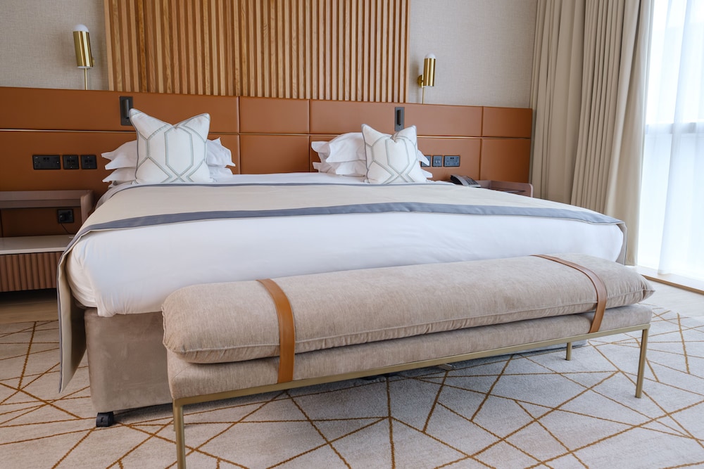 Suite, 1 King Bed (Riverside) - Photo 12
