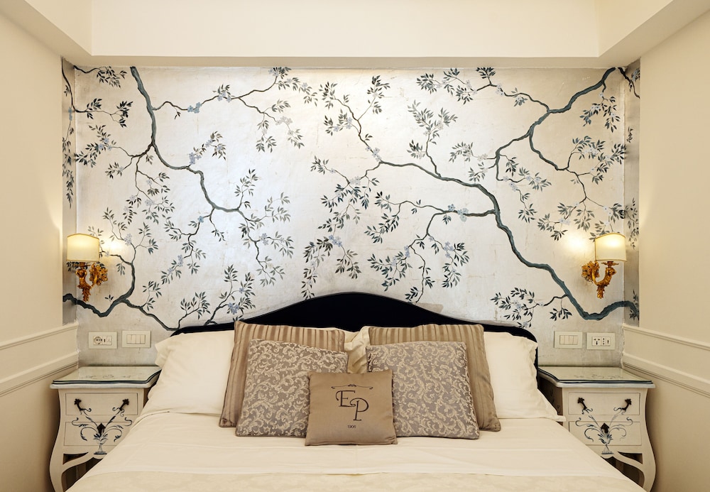 Classic Double Room, Garden View - Photo 2