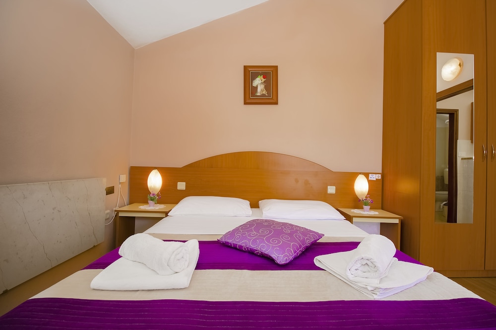 Double Room Single Use