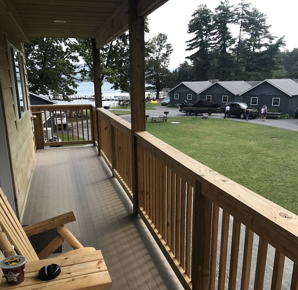 Deluxe Suite, 1 Bedroom, Lake View photo 1