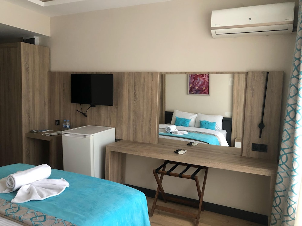Standard Room with Mountain View photo 2