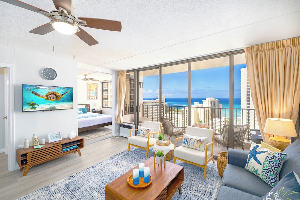 Premium Remodeled Condo with Ocean View and Parking: Premium Condo, 1 Bedroom, Air conditioning, Ocean View (0034) photo