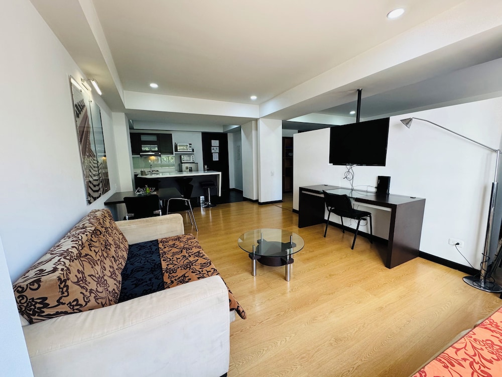 Family Studio Suite photo 2