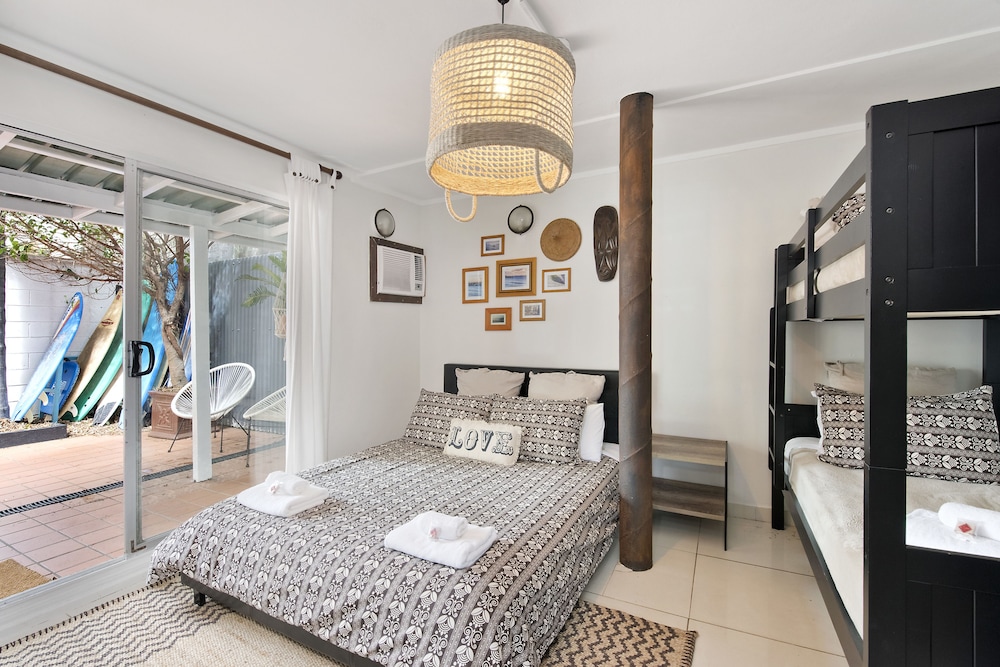 Designer Family Studio (Compact)