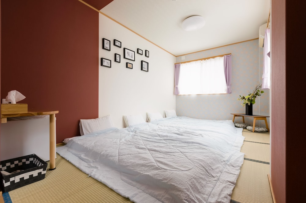 Japanese Style Room, 4 People, Shared Bathroom A photo 1