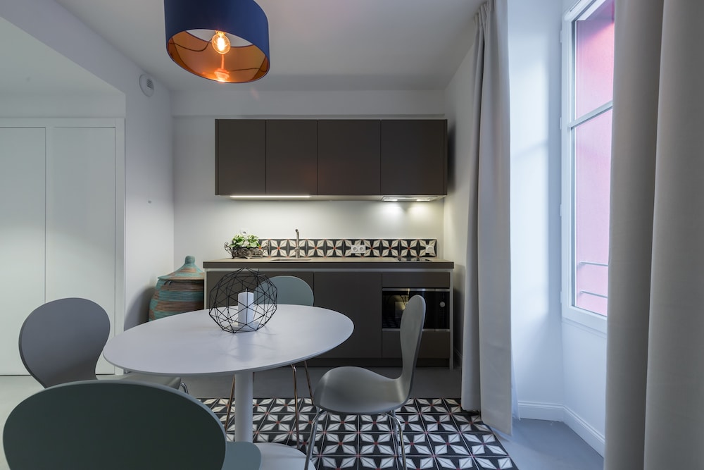 Classic Apartment TWO - Photo 9