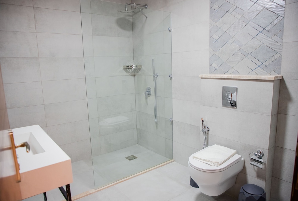 Deluxe Suite photo 3