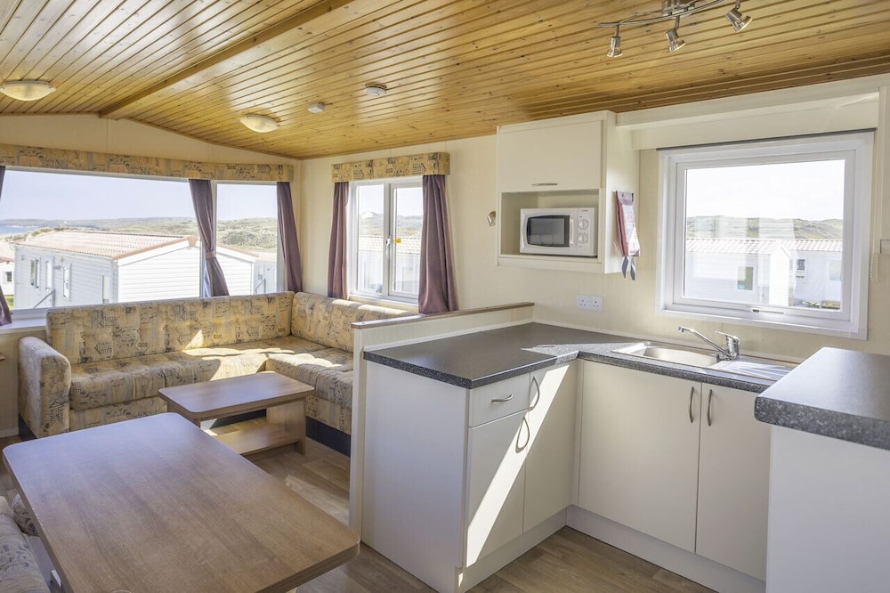 4 Berth Comfort Caravan