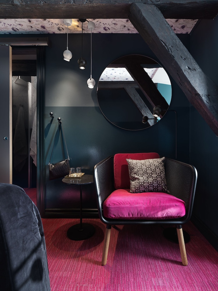 Single Room Hideaway