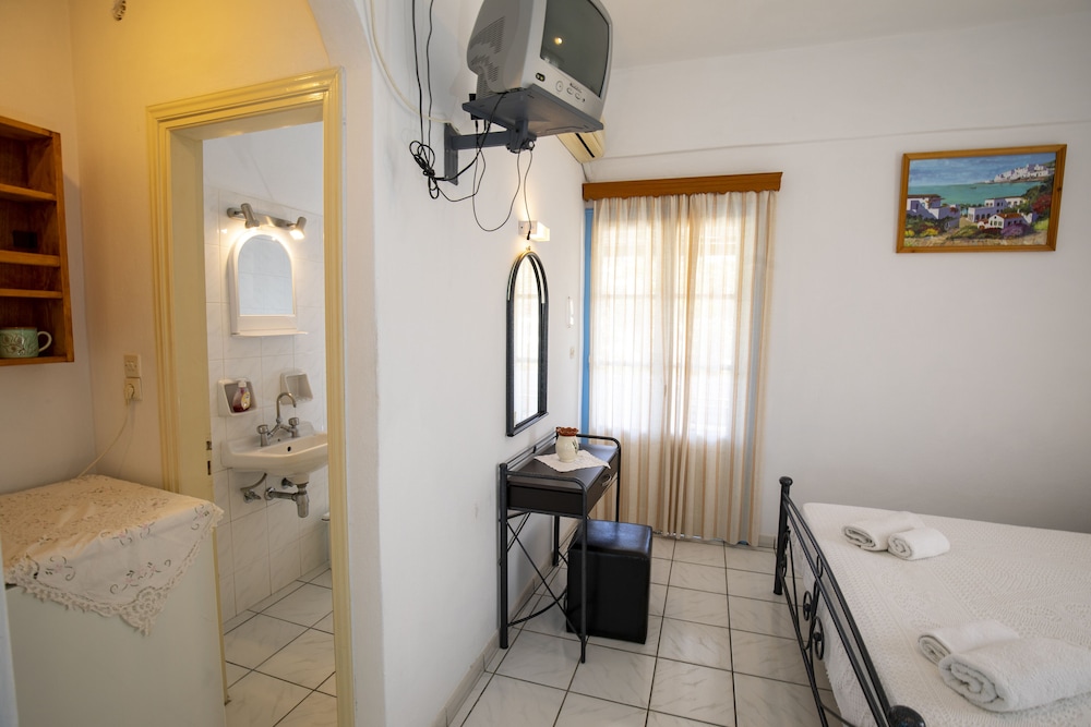 Triple Room photo 2