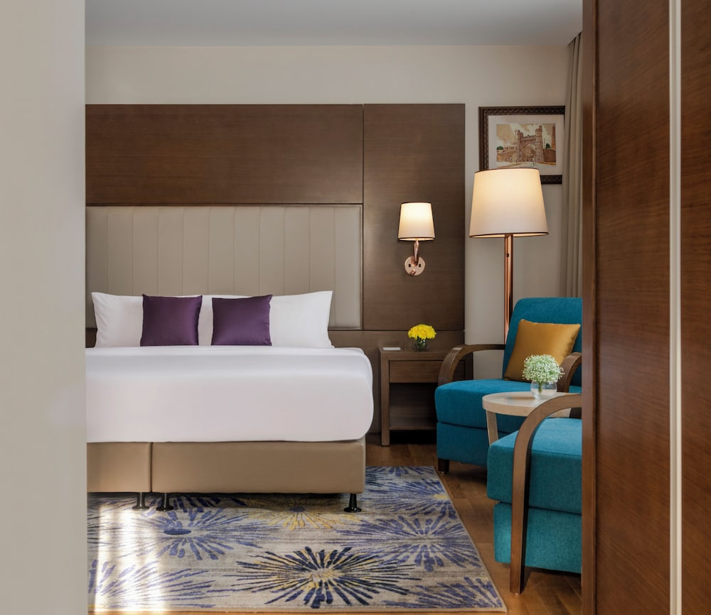 Deluxe Suite - Photo 3