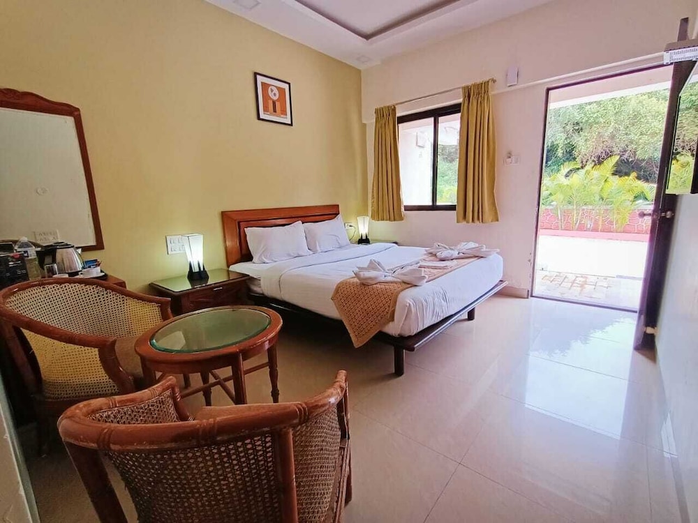 Deluxe Room with Sitout - Photo 3