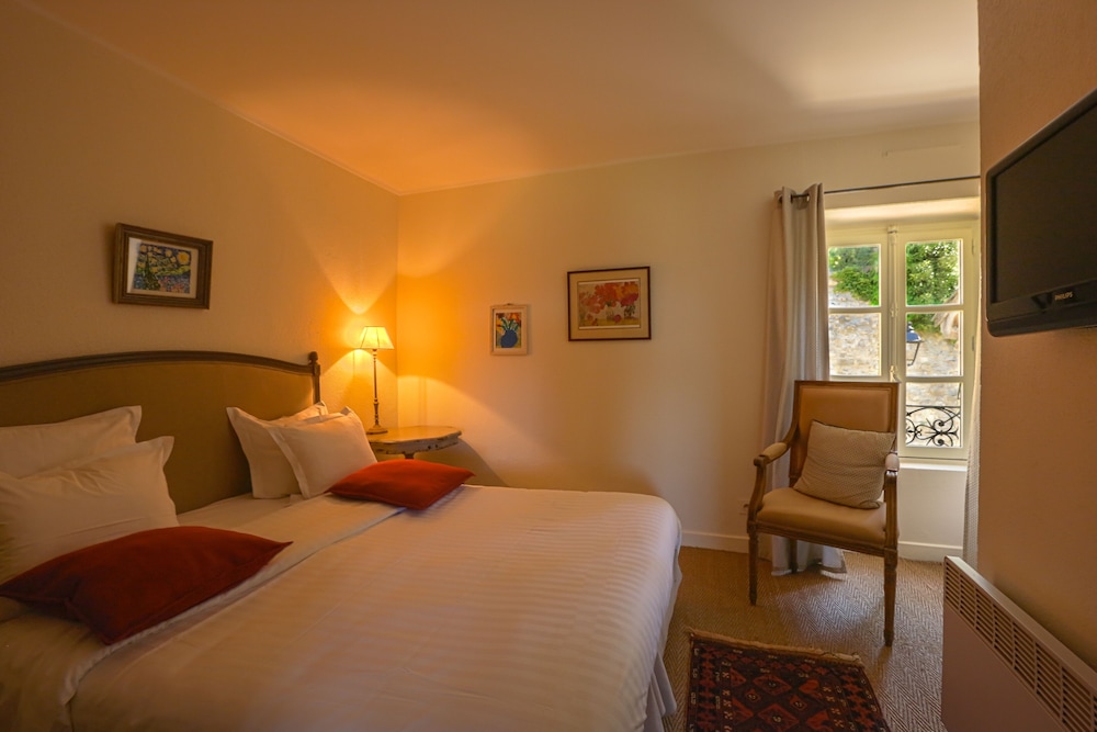 Economy Double Room photo 2