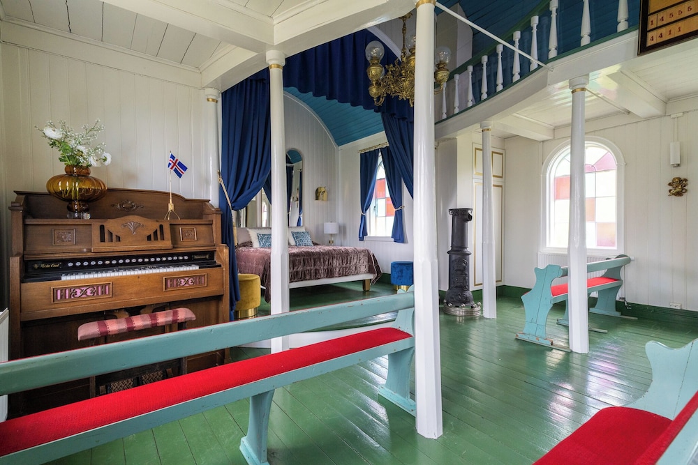 Exclusive Suite, Old Church photo 2