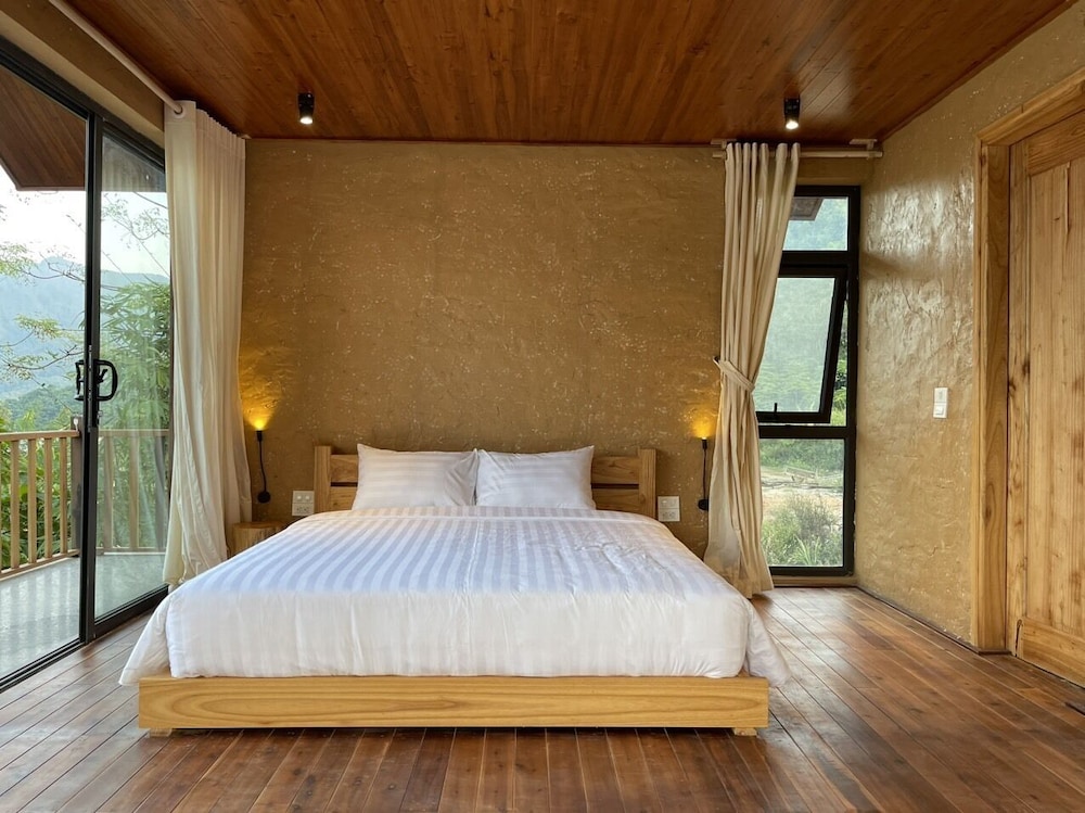 Premium Room, Balcony, Lake View photo 1