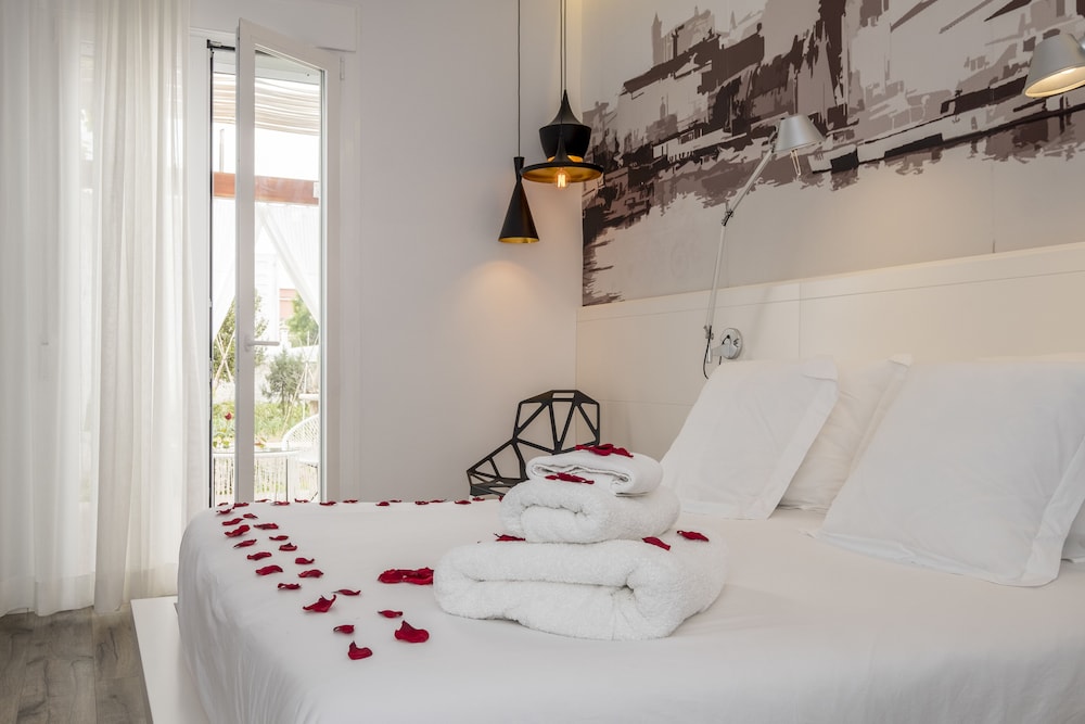 Deluxe Double Room, Terrace photo 3